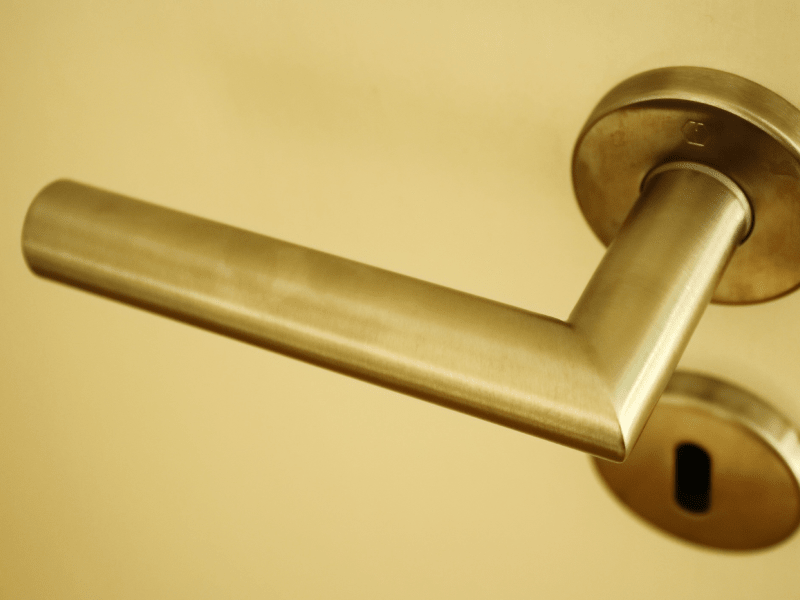 Ручка межкомнатной двери